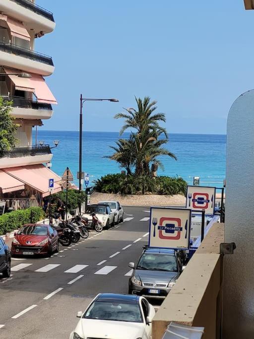Studio Entre Plages Et Monaco Climatise Parking Roquebrune-Cap-Martin Exteriér fotografie